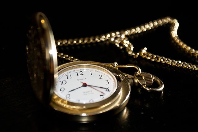 640px-Gold_Chaika_Pocket_Watch_made_in_the_USSR
