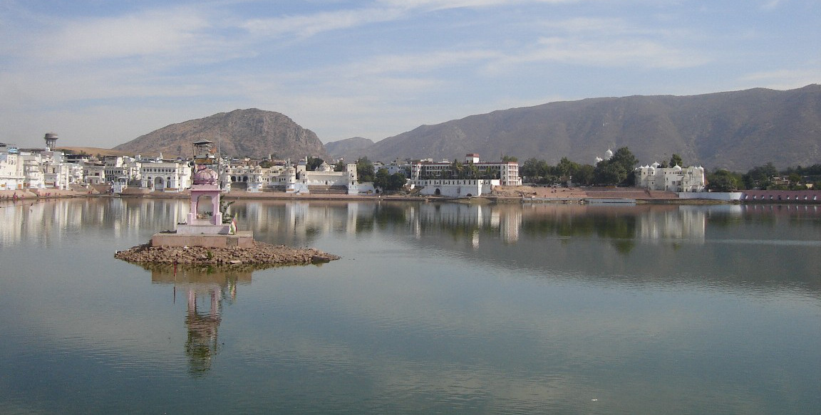 Pushkar_Lake