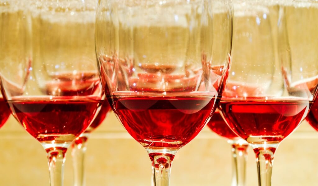 welcome-drink-1071956_1920