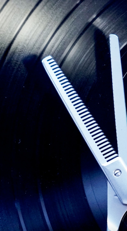 Sip & Snip: “Hairclubbing” And The Rise Of The Salon-Bar