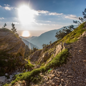 La cima de una montaña