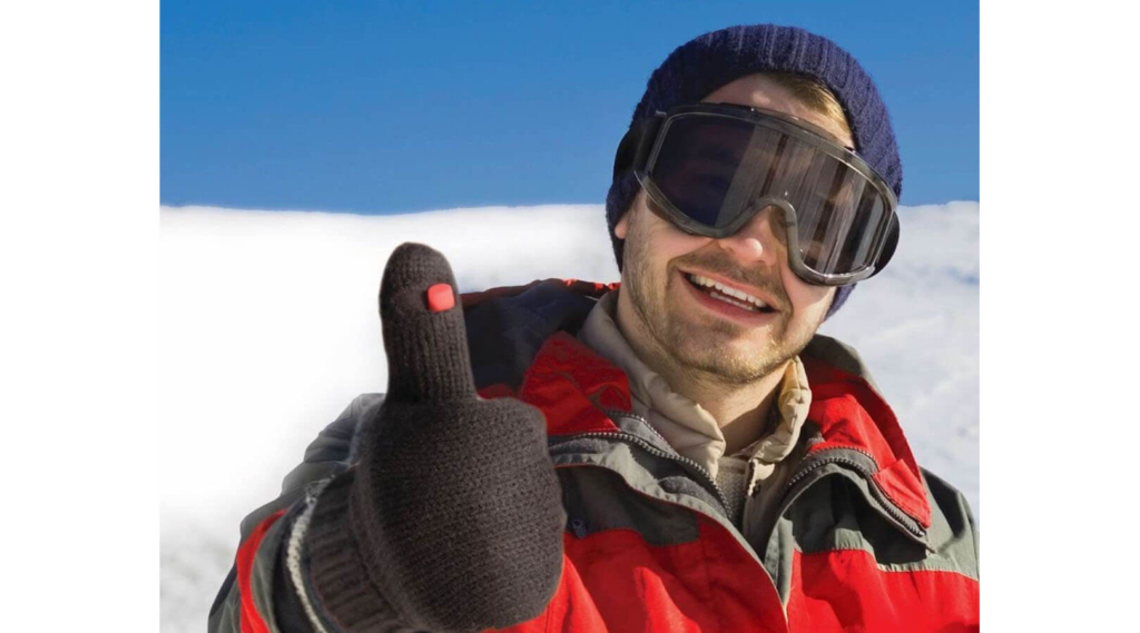 2 Hidden-Flask-Mittens-from-1800Housewares-01