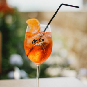 Un aperol spritz