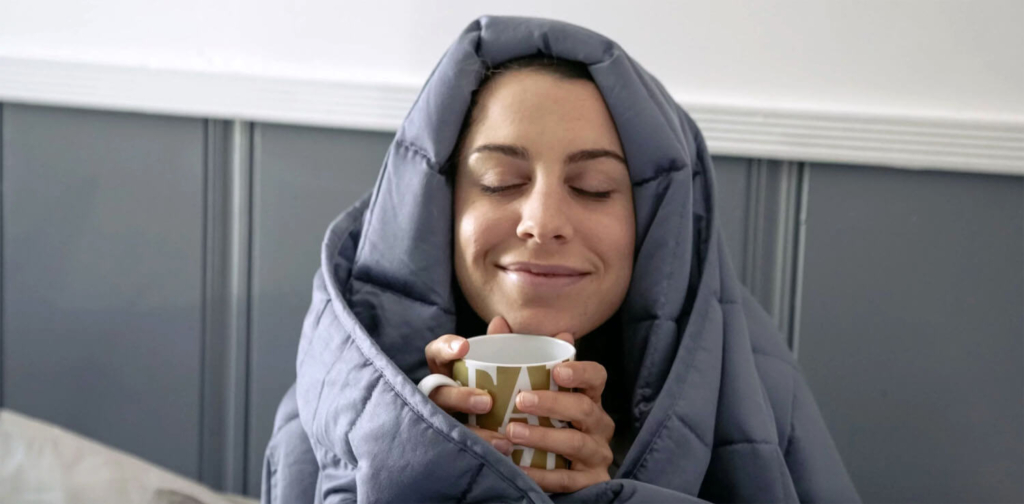 2 Reviv-Affordable-Eco-Friendly-Weighted-Blanket-07, credit Reviv and Gadgetflow