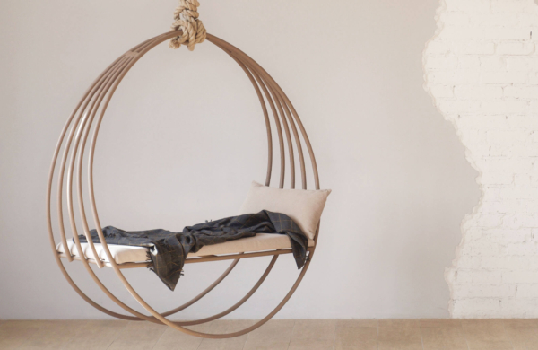 Hang Zen: 11 Gorgeous Suspended Chairs