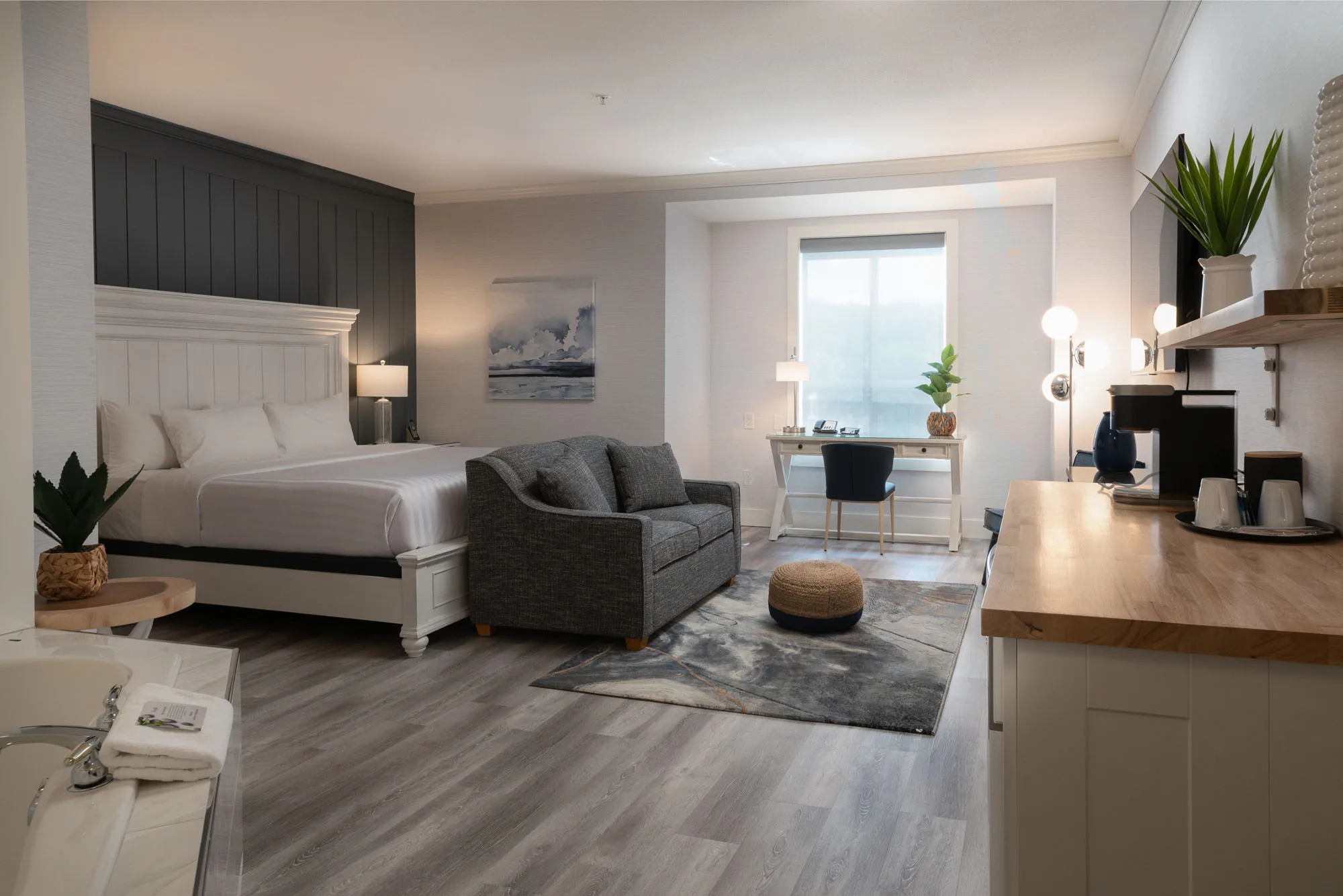 5b Prestige Harbourfront Resort