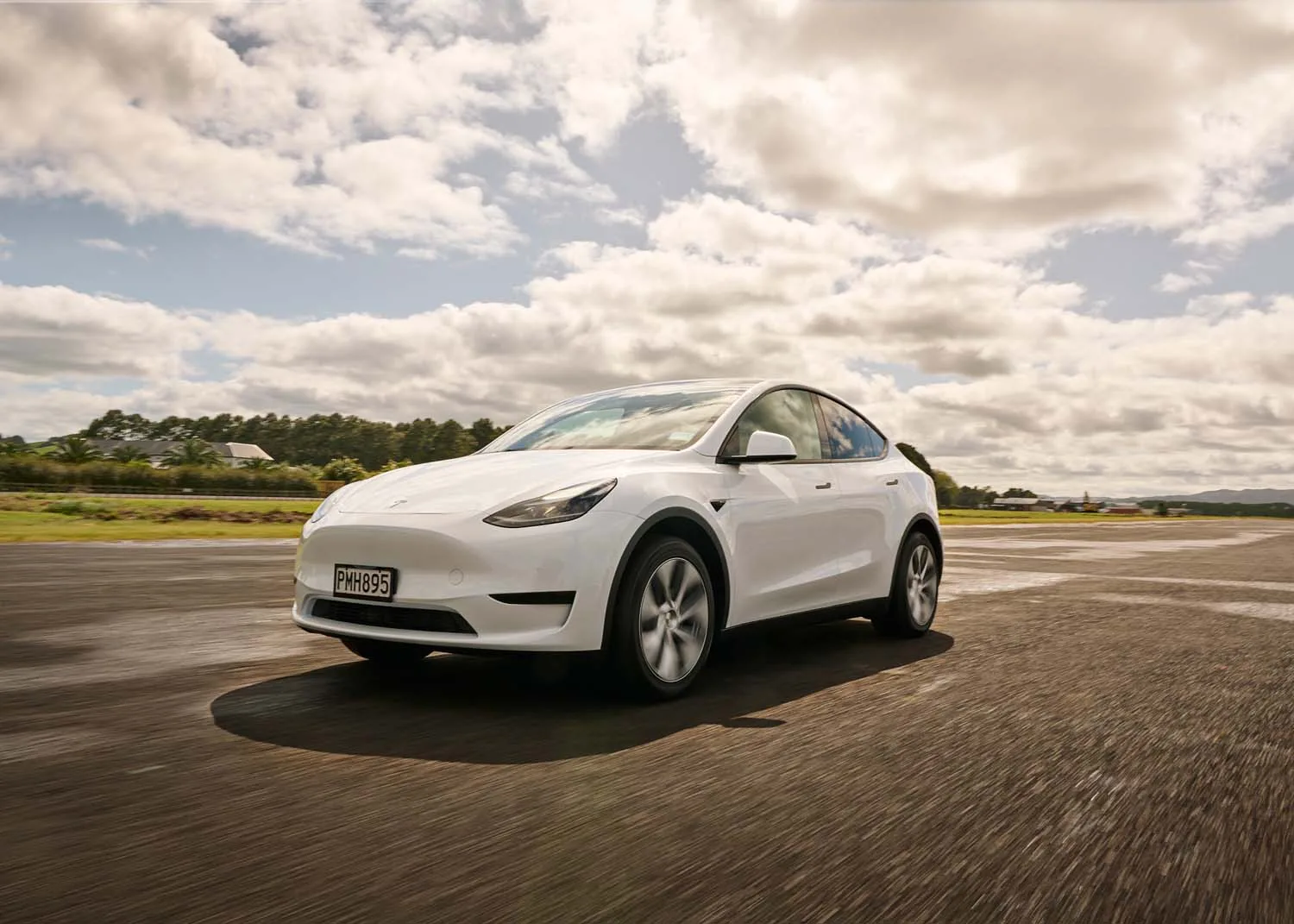 2bAvis 20221018_Avis Electric Fleet shoot0400