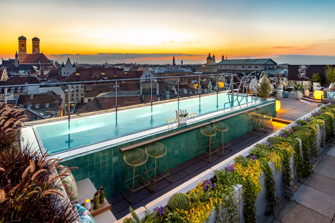munich-rooftop-pool