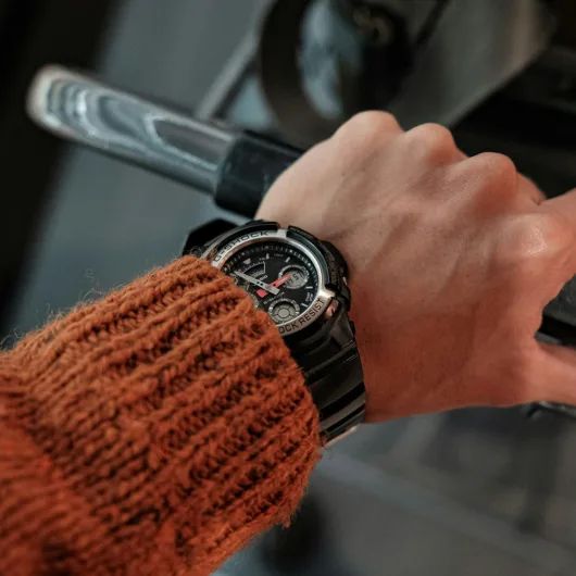 The 15 Best Travel Watches Under $5000