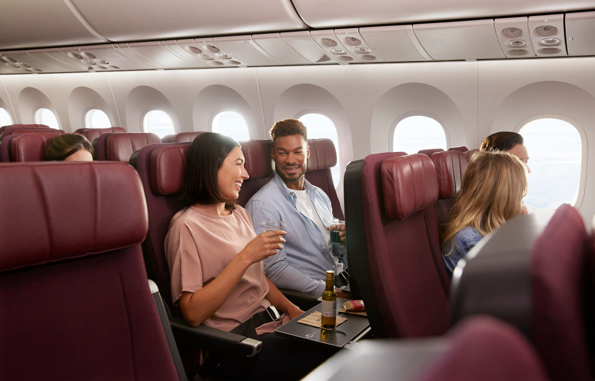qf-b787-onboard-premium-eco-couple-service