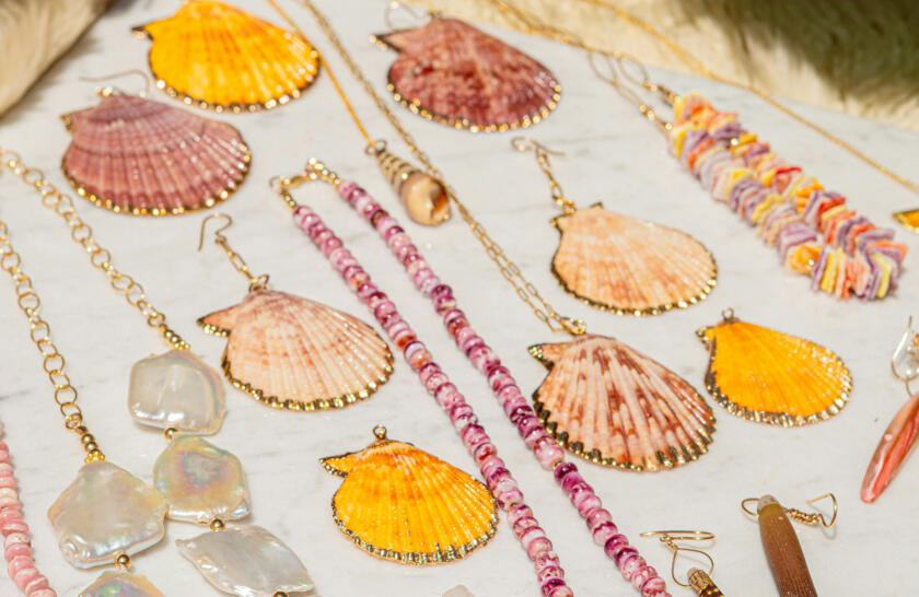 Coastal Chic: 5 Sea-Inspired Summer Looks